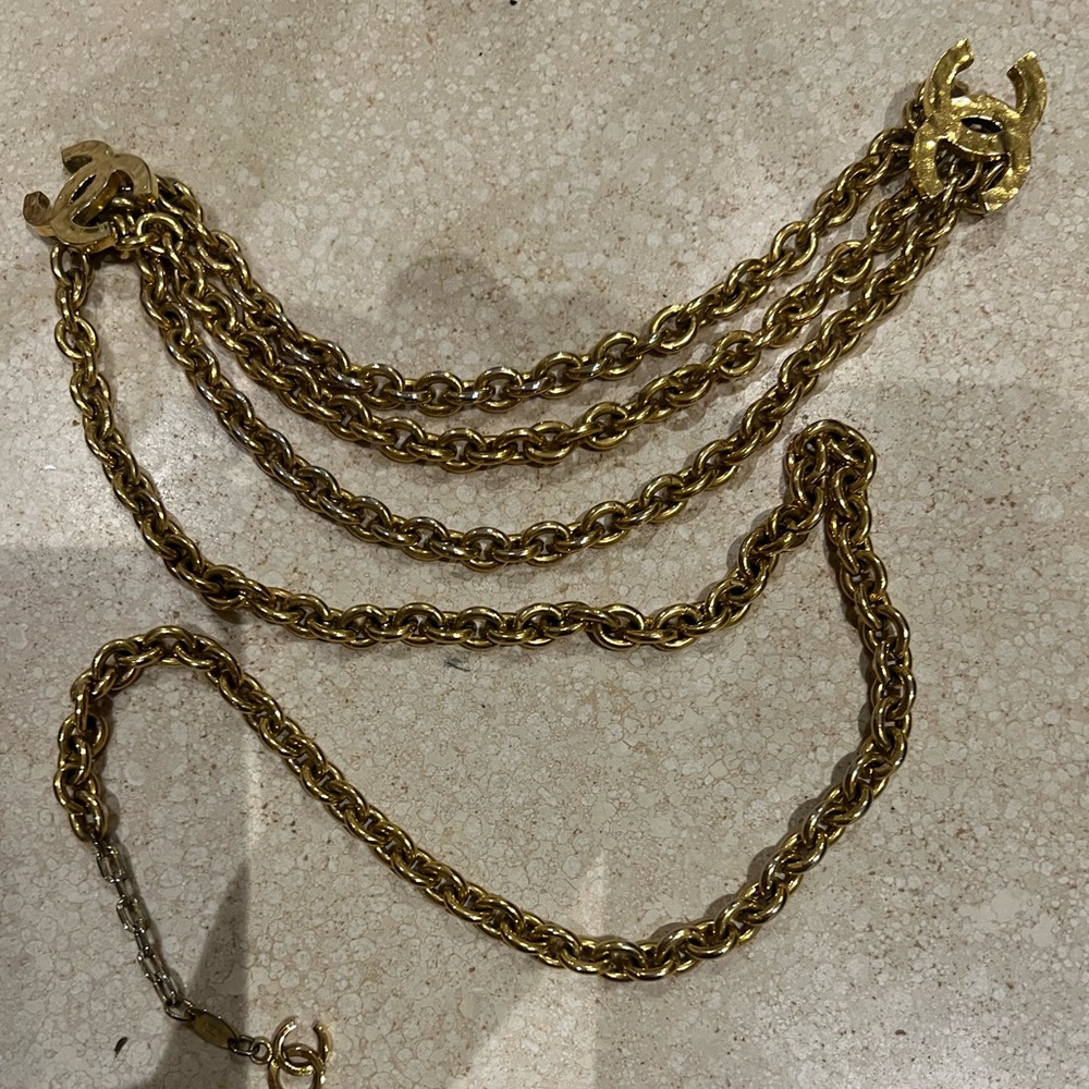 Auth. Vintage CHANEL CC Logo 3 Tier Chain Belt